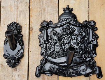 Fahnenhalter / Fahnenmasthalter