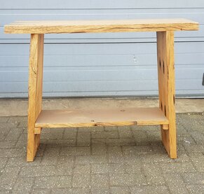 Beistelltische / Werkbänke / Sideboards