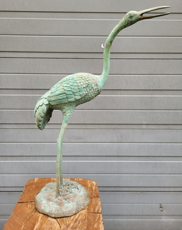 Kraanvogel-standbeeld-van-brons-kunstwerk-brons-tuinbeeld-4
