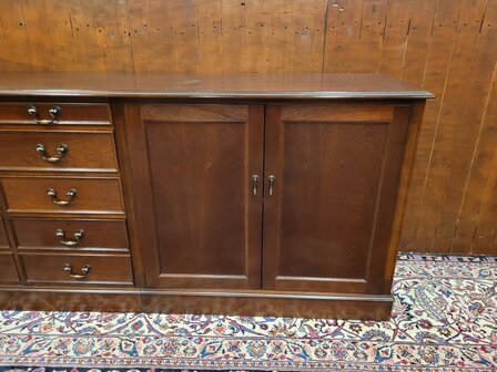 Klassiek-Engels-Mahonie-Chesterfield-Dressoir-Ladekast-Kantoorkast-7