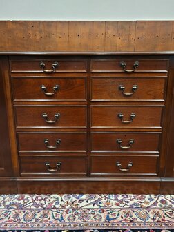 Klassiek-Engels-Mahonie-Chesterfield-Dressoir-Ladekast-Kantoorkast-10