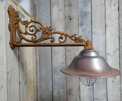 Antieke-Landelijke-gietijzeren-wandlamp-buitenlamp-muurlamp-van-gietijzer-en-koper-3