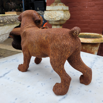 Gietijzeren-standbeeld-kunstwerk-van-een-Hond-roestig-gietijzer-7