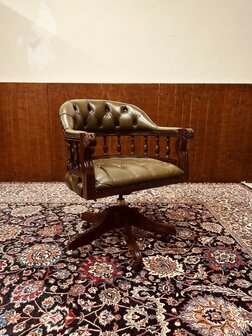 Antiek-Klassiek-Engels-Chesterfield-Bureaustoel-Captain-Chair-1