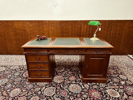 Klassiek-Antiek-Chesterfield-Engels-Bureau-Desk-Partnerdesk-1