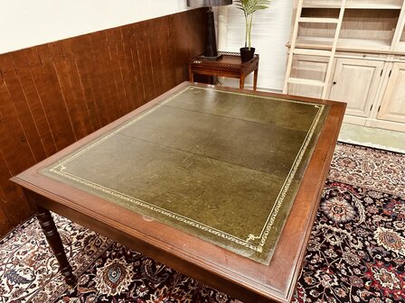 Klassiek-Engels-Antiek-Chesterfield-Bureau-Schrijftafel