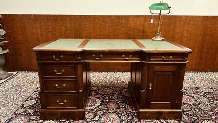 Klassiek-Antiek-Engels-Chesterfield-Desk-Bureau-Partnerdesk