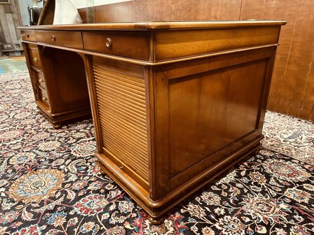 Klassiek-Antiek-Italiaans-Chesterfield-Bureau-Partnerdesk