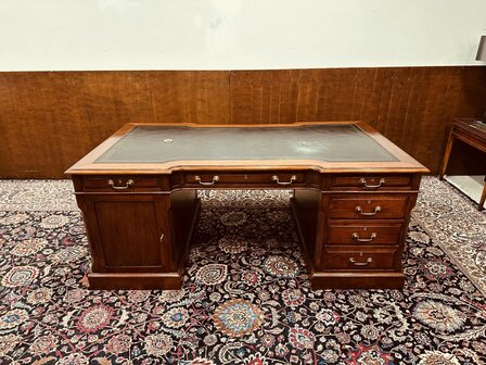 Klassiek-Engels-Antiek-Globe-Wernicke-Bureau-Partnerdesk