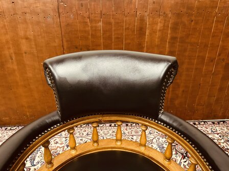 Klassiek-Engels-Antiek-Bureaustoel-Captain-Chair