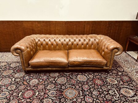 Klassiek-Engels-Chesterfield-Westminster-Bank-Bankstel-Sofa