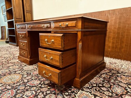 Origineel-Globe-Wernicke-Engels-Bureau-Desk
