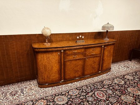 Klassiek-Italiaans-Wortelhout-Dressoir