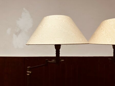 Klassiek-Engels-Antiek-Vloerlamp