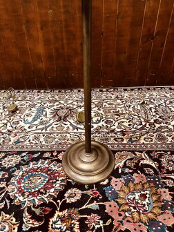 Klassiek-Engels-Antiek-Vloerlamp