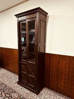 Klassiek-Engels-Antiek-Boekenkast