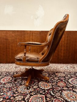 Antieke-Engelse-Bureaustoel