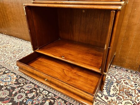 Originele-Globe-Wernicke-Boekenkast