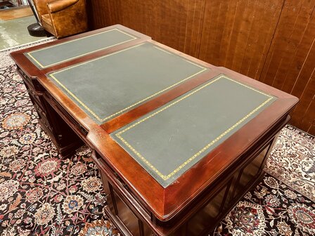 Klassische Englische Chesterfield Partnerdesk Schreibtisch