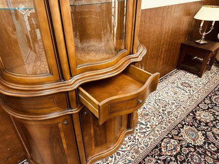 Klassieke-art-nouveau-Boekenkast