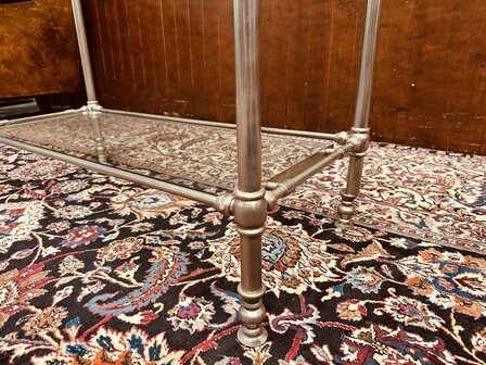 Glazen-sidetable-eichholtz
