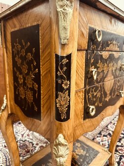 Antieke-Franse-Sidetable