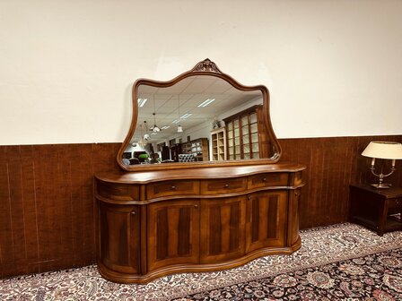 Klassieke-art-nouveau-Dressoir