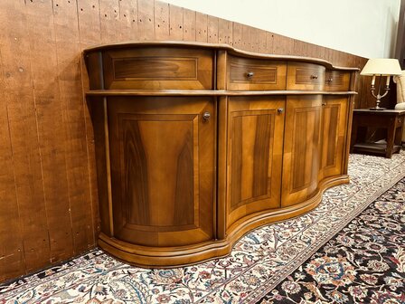 Klassieke-art-nouveau-Dressoir