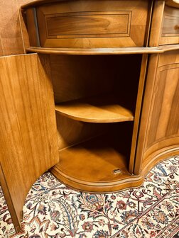 Klassieke-art-nouveau-Dressoir