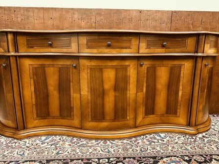 Klassieke-art-nouveau-Dressoir