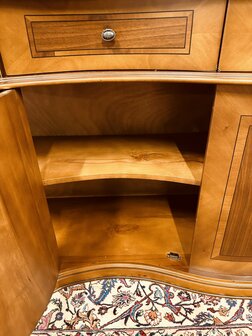 Klassieke-art-nouveau-Dressoir