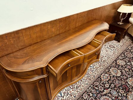 Klassieke-art-nouveau-Dressoir