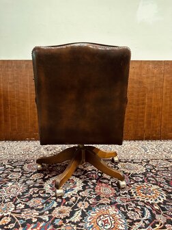 Chesterfield-Bureaustoel-Bruin