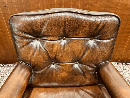 Chesterfield-Bureaustoel-Bruin