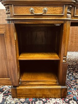 Klassiek-Engels-Bureau-Groen