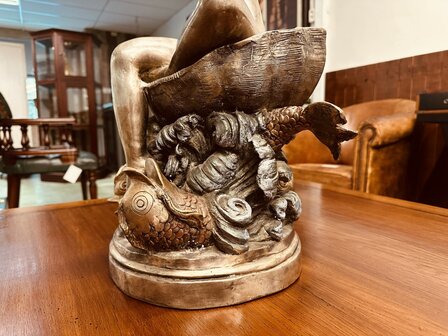 Vrouw-schelp-bronzen-fontein-13