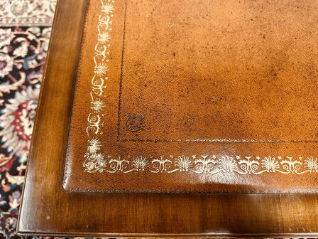 Klassiek-Engels-Bijzettafel