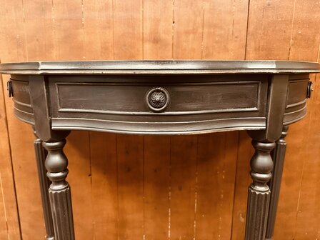 Klassiek-Engelse-Side-Table