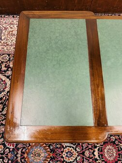 Antiek-Klassiek-Bureau-Partnerdesk