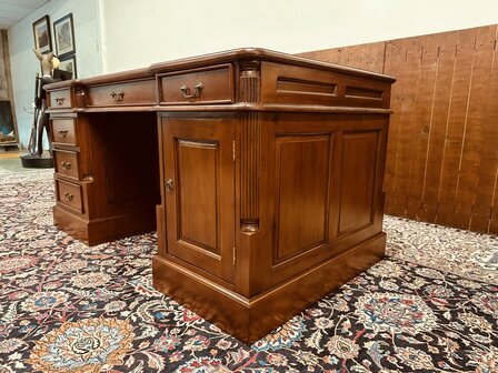 Engels-Bureau-Bruine-Inleg
