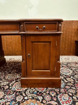 Engels-Bureau-Bruine-Inleg