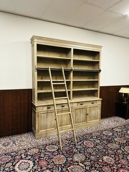 Landelijke-Blank-Eiken-Boekenkast