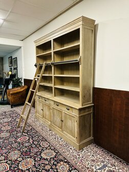 Landelijke-Blank-Eiken-Boekenkast