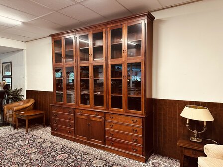 Klassiek-Engelse-Mahonie-Bibliotheekkast