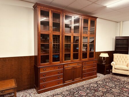 Klassiek-Engelse-Mahonie-Bibliotheekkast