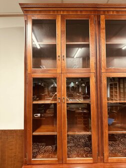 Klassiek-Engelse-Mahonie-Bibliotheekkast