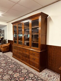 Klassiek-Engels-Eichholtz-Bibliotheekkast