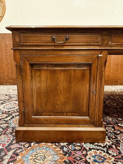 Groot-Engels-Eichholtz-Bureau-Partnerdesk