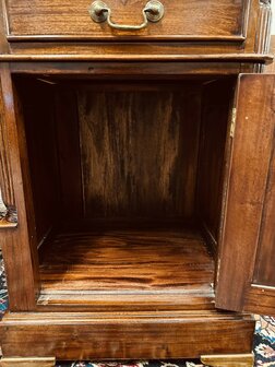 Klassiek-Engels-Chesterfield-Bureau-Partnerdesk