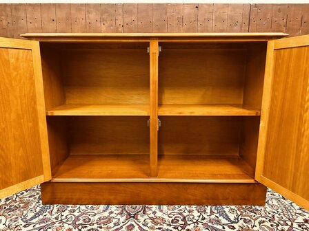 Klassiek-Engelse-Dressoir-Kantoorkast